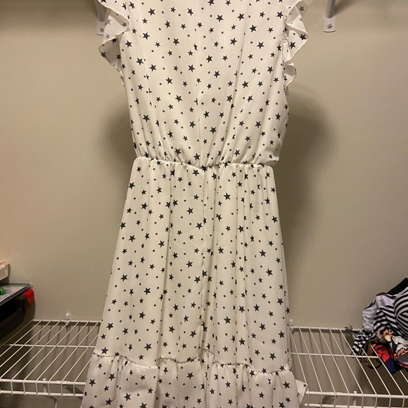 Cute comfy dress! - Picture 3 of 7